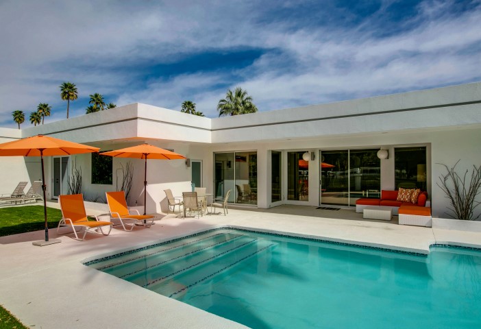 Peak Pool 6